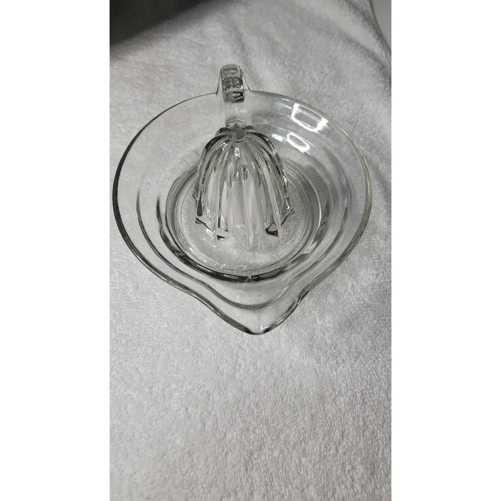 Vintage Clear Glass Citrus Juicer Reamer with Handle and Pour Spout Mid Century